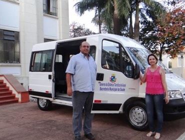 Saúde ganha novo veículo para o transporte de pacientes