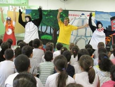 ESCOLAS DA REGIÃO RECEBEM PEÇA TEATRAL SOBRE A ÁGUA