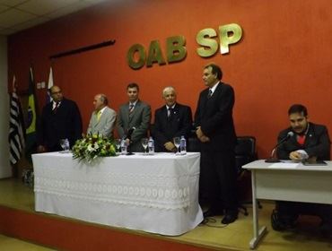 A Subseção da OAB de Avaré realizou um ato de desagravo contra o juiz Marcelo Seixas Cabral