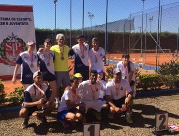 Avaré é medalha de ouro no Tênis Feminino