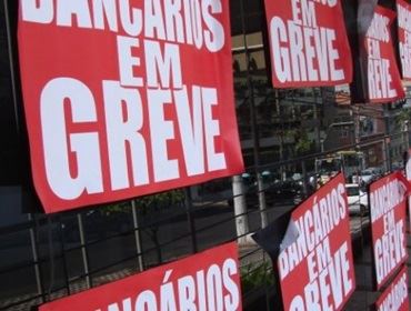 SEM ACORDO, GREVE DE BANCÁRIOS COMPLETA 30 DIAS