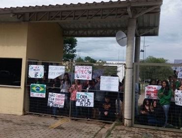 Alunos mantêm ocupação do prédio do Instituto Federal