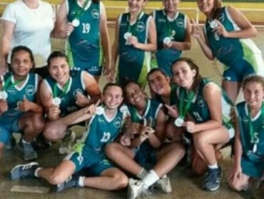 Basquete feminino da Unimed Avaré é bicampeão na Liga Centro-Oeste Paulista