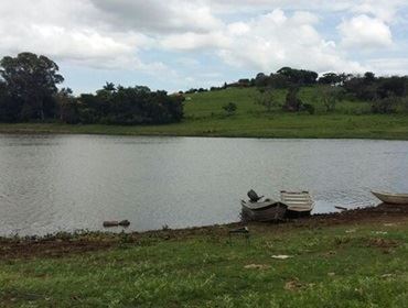 Dupla nadou por seis horas em represa após bote virar em Fartura