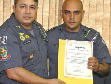 PM de Avaré entrega honrarias aos policiais de destaque