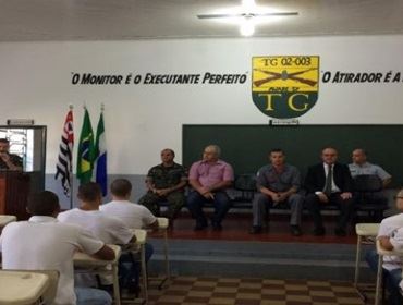 Tiro de guerra de Avaré realiza aula inaugural