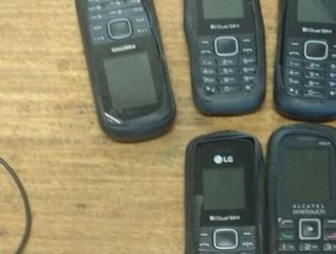 Grupo é preso suspeito de jogar celulares em penitenciária de Avaré