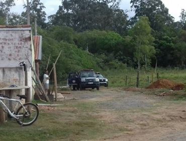 Trio é preso suspeito de comandar tráfico em distrito e aliciar menores para a venda de drogas