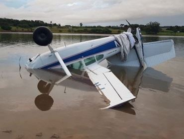 AVIÃO CAI NA REPRESA DE JURUMIRIM EM AVARÉ