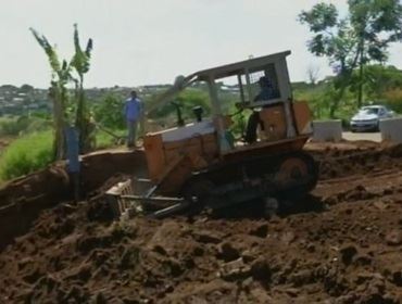 Prefeitura inicia obras em cratera aberta há anos em bairro de Avaré