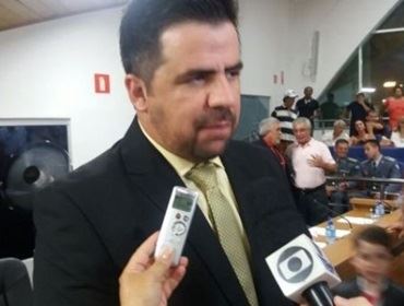 Prefeito não vai dar aumento ao servidor