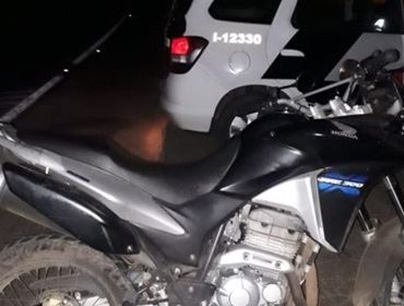 Homem é preso após ser flagrado com moto furtada em Laranjal Paulista