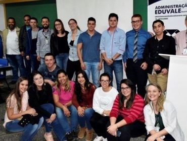 Encontro reúne professores, alunos e egressos da Administração Eduvale