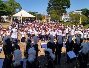 “Caminhanglo” festejou os 50 anos da FREA