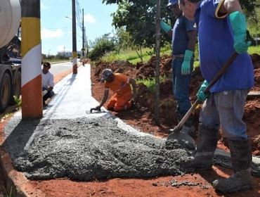 Prefeitura de Avaré implanta calçada na região do Cristo Redentor