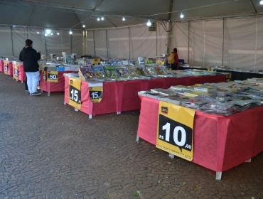 Feira do Livro continua até 19 de junho no Largo São João