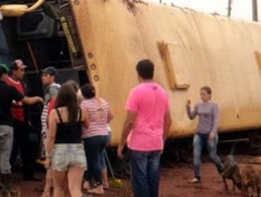 Imagens mostram reconstrução de Taquarituba um ano após tornado