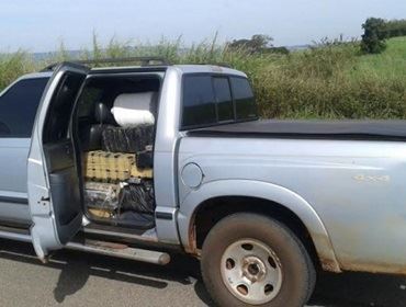 POLICIAMENTO RODOVIARIO APREENDE 01 TONELADA DE MACONHA