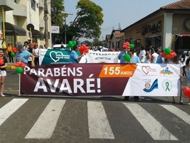 Voluntários do Doe Órgãos marcaram presença no desfile de Avaré