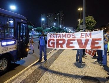 Motoristas de ônibus de SP marcam greve para amanhã