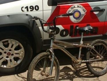 PM RECUPERA BICICLETA FURTADA E PRENDE MULHER POR FURTO DE CELULAR