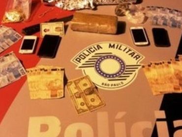 Polícia Militar prende rapaz de 34 anos com R$ 5 mil e maconha em Itaí