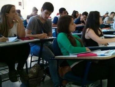 Estudantes da região de Itapetininga se preparam para o Enem 2014