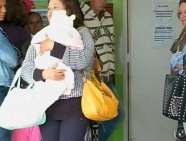 Pronto-socorro lotado faz pacientes esperarem horas para atendimento