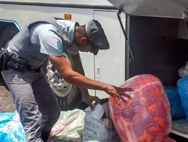 POLICIAMENTO RODOVIÁRIO APREENDE OBJETOS CONTRABANDEADOS