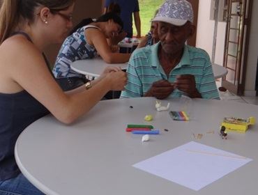 Centro Dia acolhe e  protege idosos em Avaré