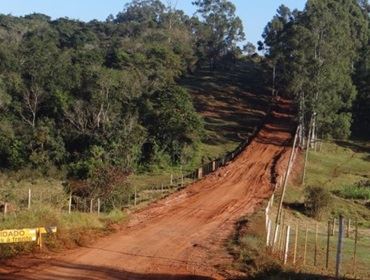 Parcerias viabilizam melhorias em estradas rurais