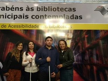 Biblioteca em Braille é premiada pelo Governo do Estado