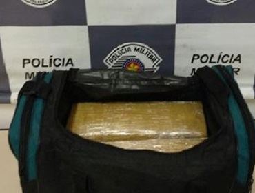 Adolescente é flagrado com 5 quilos de maconha em ônibus em Avaré