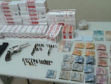 Foi preso por contrabando de cigarros