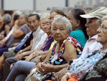 Governo 'libera' R$ 7,5 bilhões para brasileiros com mais de 70 anos