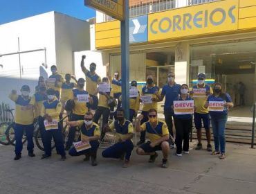 Funcionários dos Correios entram em greve em todo o país