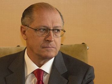 Alckmin impõe teto de repasse para universidades estaduais de SPGoverno propôs expressão 'no máximo'