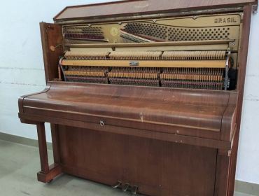 Piano que foi relíquia de família é doado ao Centro Cultural