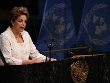 Na ONU, Dilma diz que Brasil vive momento grave mas saberá evitar retrocessos