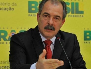 MEC criará cadastro de diplomas que ajudará a combater fraude