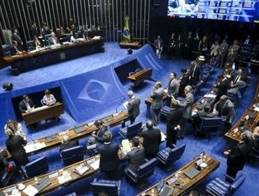 Semana no Senado terá votações de impeachment e da cassação de Delcídio