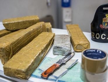 Rocam apreende 7,5 quilos de maconha depois de atender telefonema de traficante